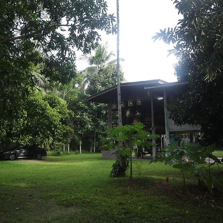 Baan Chi Homestay Ban Pak Nam  Exterior photo