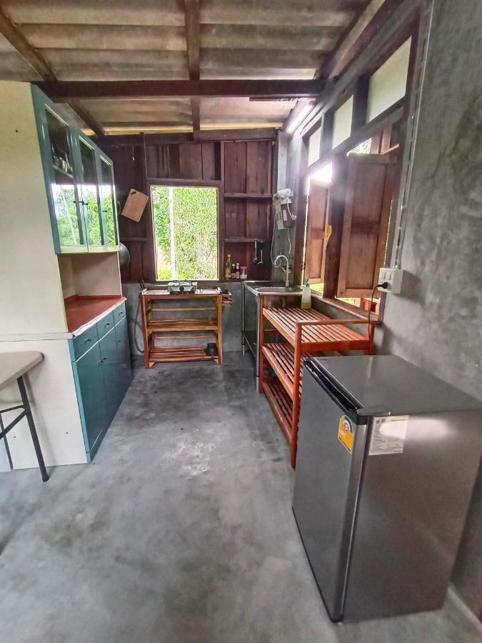 Baan Chi Homestay Ban Pak Nam  Exterior photo