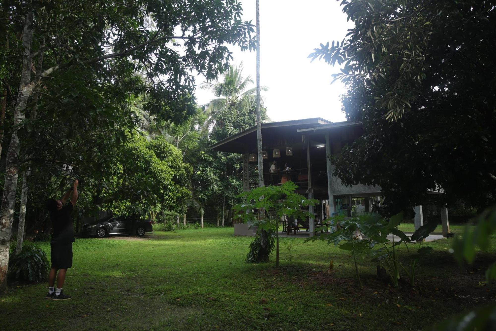 Baan Chi Homestay Ban Pak Nam  Exterior photo